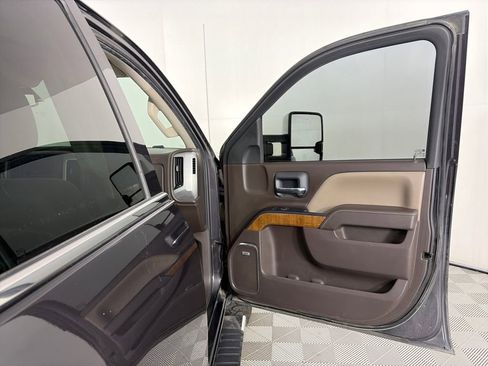 Used 2015 GMC Sierra 1500 SLT w/ Max Trailering Package image 29