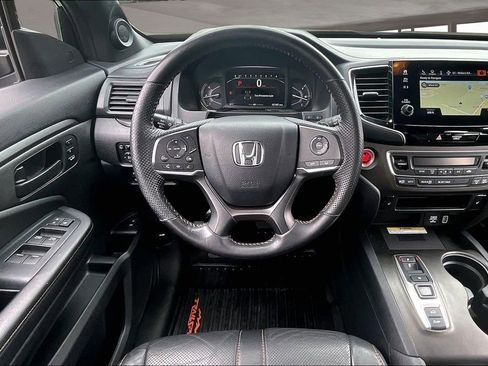 Used 2023 Honda Passport TrailSport image 8