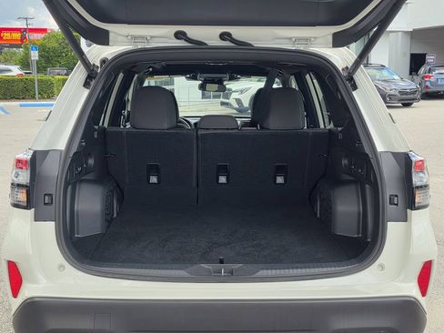 Certified 2025 Subaru Forester Premium AWD/4WD image 9