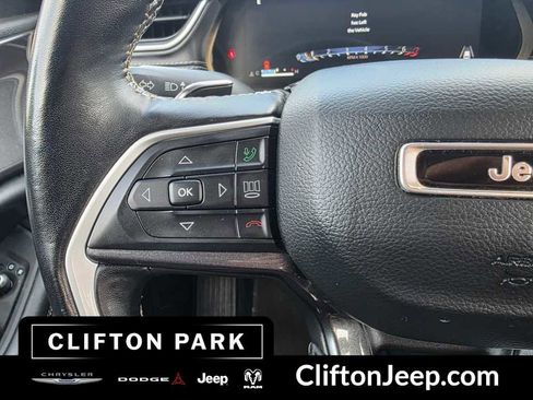 Used 2022 Jeep Grand Cherokee L Laredo w/ Luxury Tech Group I AWD/4WD image 24