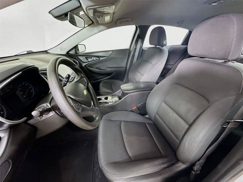 Used 2023 Chevrolet Malibu LT FWD image 5