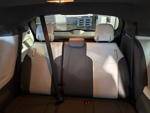 Used 2021 Toyota Sienna XSE image 25