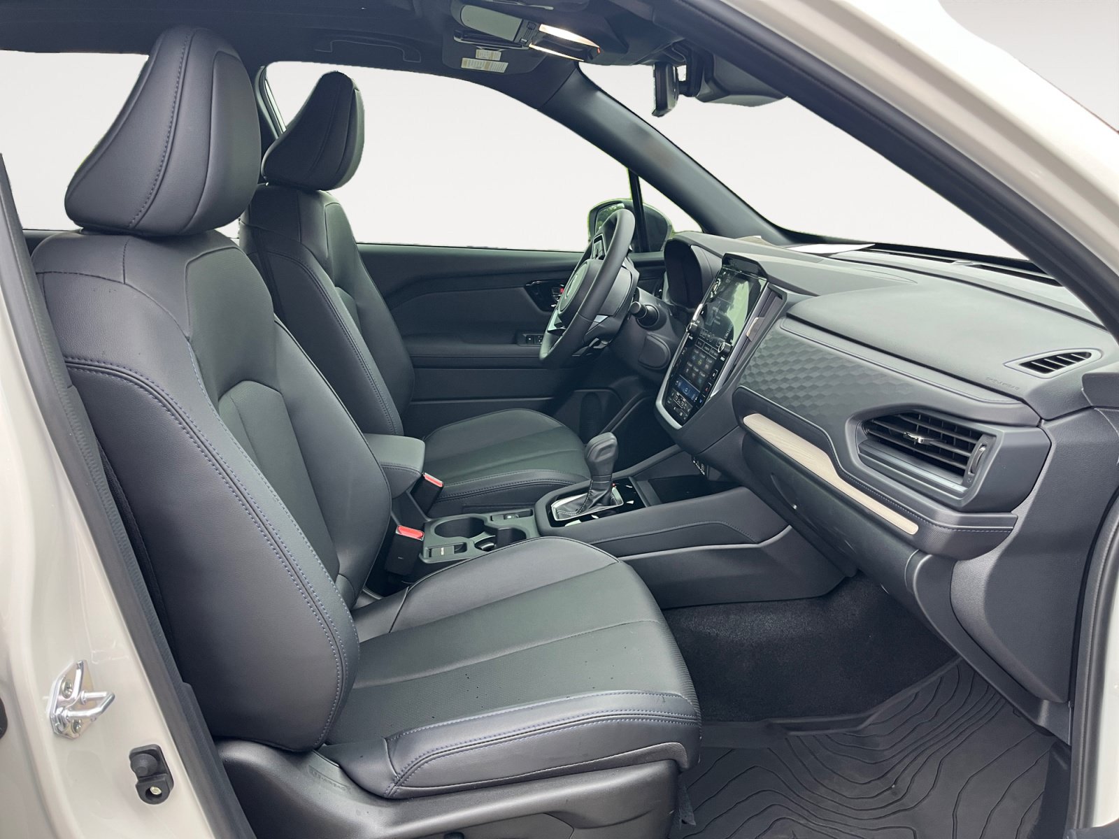 Used 2025 Subaru Forester Limited AWD/4WD image 18