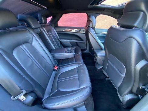 Used 2017 Lincoln MKZ Reserve image 12