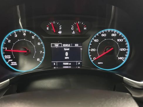 Used 2021 Chevrolet Equinox LS FWD image 11