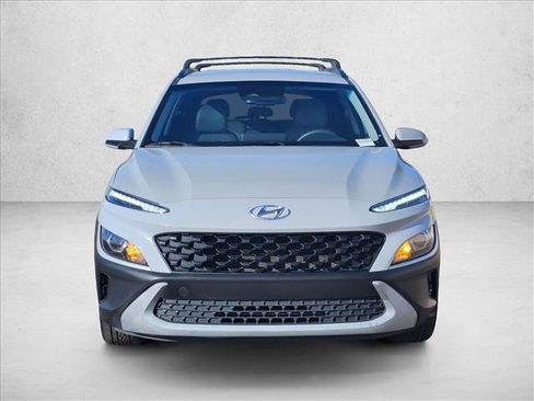 Used 2022 Hyundai Kona SEL image 2