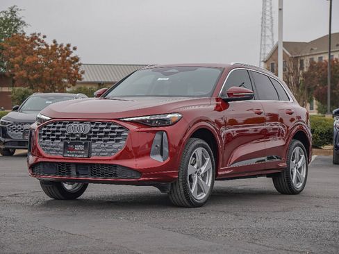 New 2025 Audi Q5 Premium Plus image 7