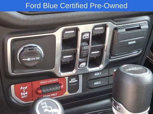 Used 2024 Jeep Gladiator Sport AWD/4WD image 26