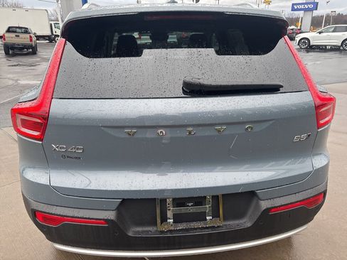 Certified 2023 Volvo XC40 B5 Ultimate w/ Protection Package Premier image 7