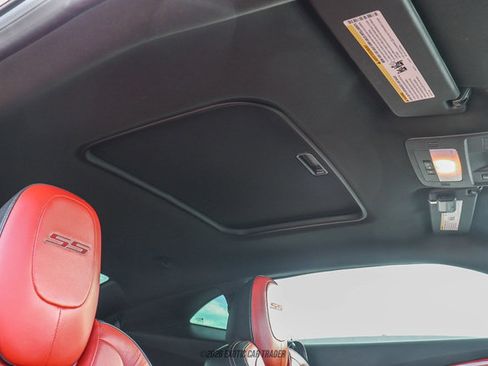 Used 2010 Chevrolet Camaro SS RWD image 49