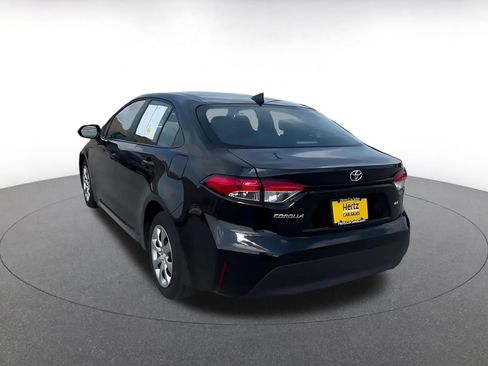 Used 2025 Toyota Corolla LE FWD image 10