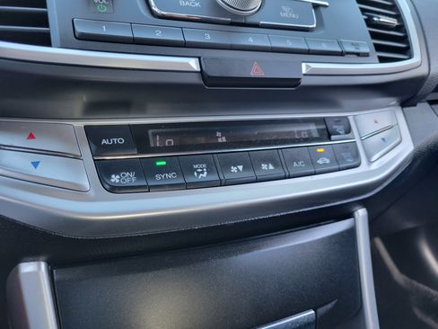 Used 2015 Honda Accord Sport image 26