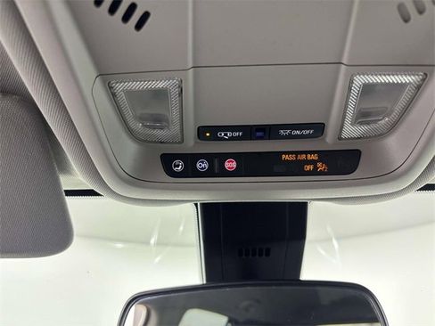 Used 2021 Chevrolet Equinox LS w/ LS Convenience Package image 27