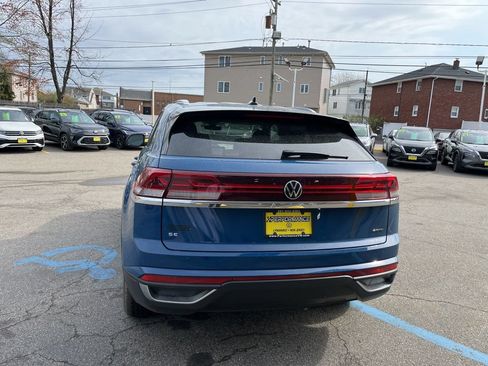 New 2025 Volkswagen Atlas Cross Sport SE AWD/4WD image 4