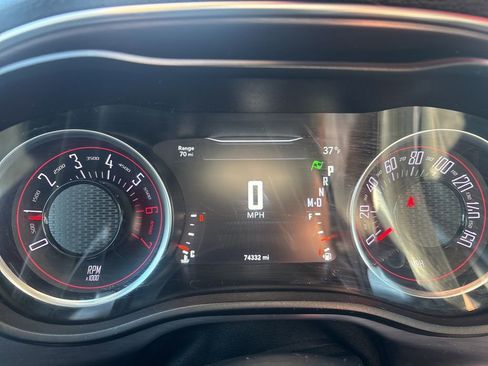 Used 2017 Dodge Challenger R/T Plus image 11