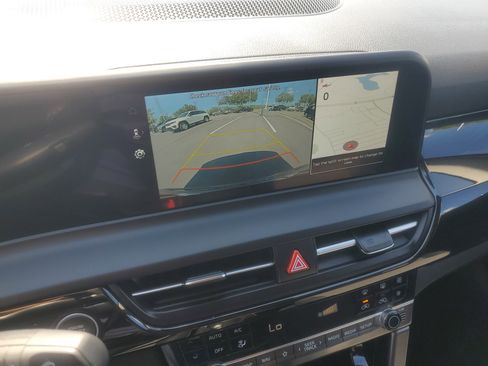 Used 2025 Kia Seltos S FWD image 19