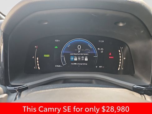 Used 2025 Toyota Camry SE FWD image 26