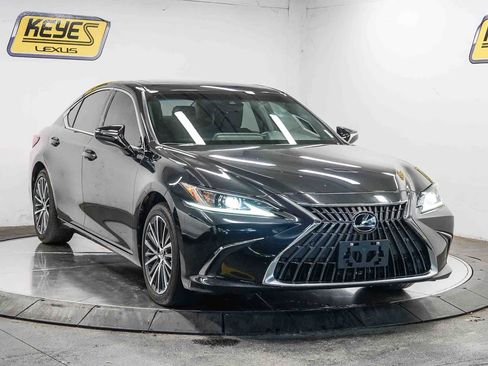 Used 2024 Lexus ES 350 w/ Premium Package FWD image 5