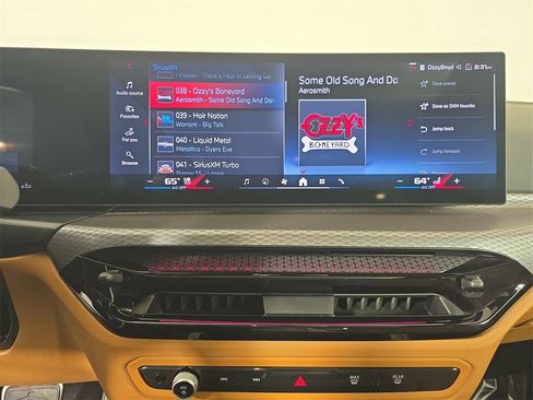 Certified 2025 BMW 440i xDrive Coupe w/ Premium Package image 22