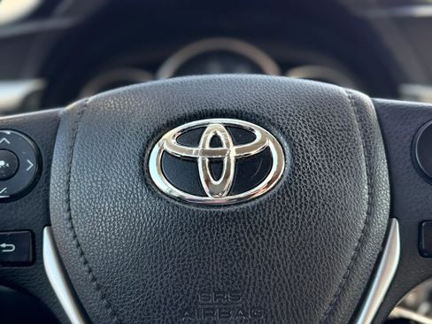 Used 2016 Toyota Corolla LE FWD image 25