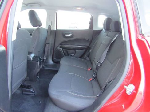 Used 2018 Jeep Compass Sport image 15