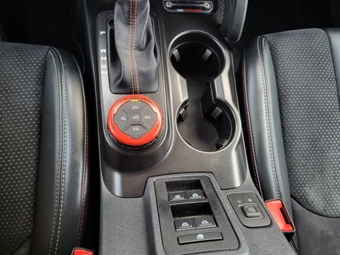 Used 2022 Ford Bronco Raptor image 24