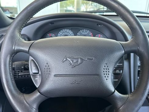 Used 2001 Ford Mustang GT RWD image 20