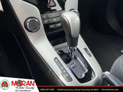 Used 2012 Chevrolet Cruze LT FWD image 22