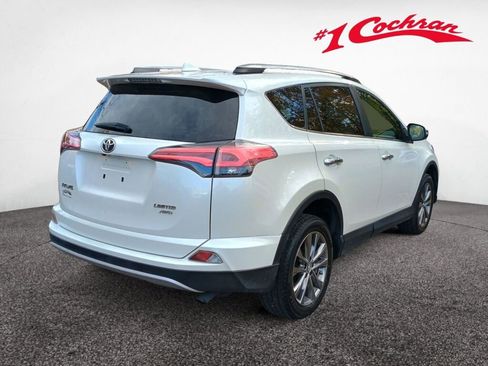 Used 2018 Toyota RAV4 Limited image 7