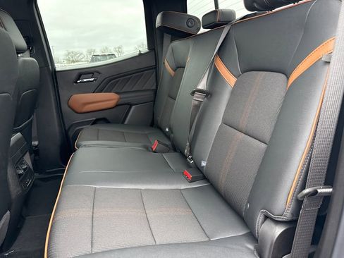 New 2026 GMC Canyon AT4 AWD/4WD image 33