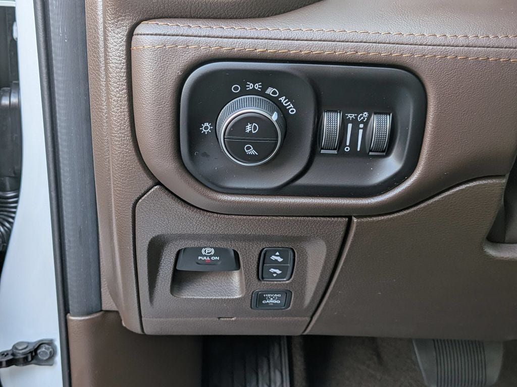 Used 2026 RAM 1500 Limited w/ Trailer Tow Group AWD/4WD image 14