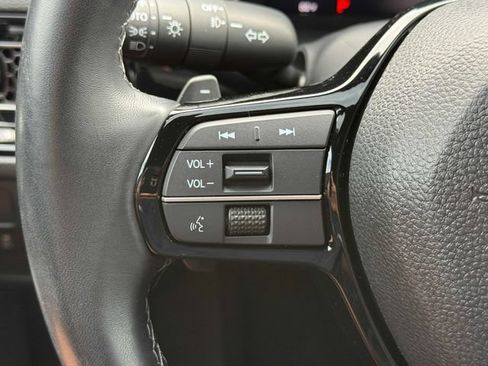 Used 2024 Honda Civic Sport Touring image 10