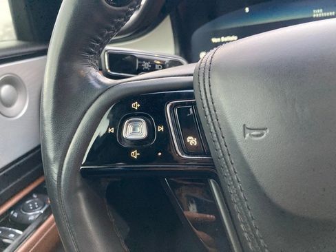 Used 2021 Lincoln Aviator Reserve w/ Equipment Group 210A image 15