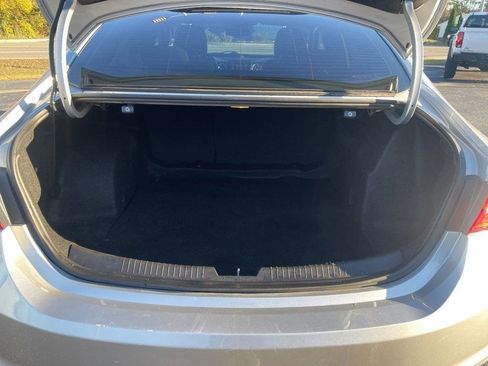 Used 2018 Chevrolet Malibu LT image 26