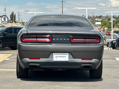 Used 2015 Dodge Challenger SXT