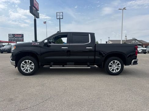 Used 2023 Chevrolet Silverado 1500 LTZ AWD/4WD image 3