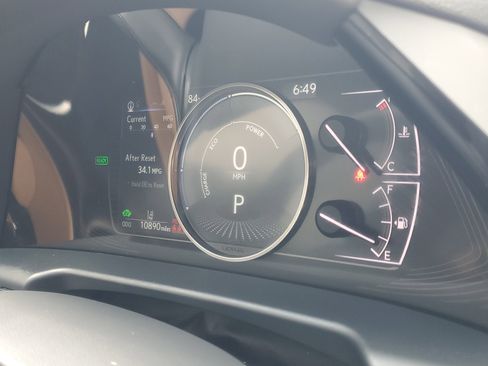 Used 2025 Lexus ES 300h w/ Premium Package FWD image 24