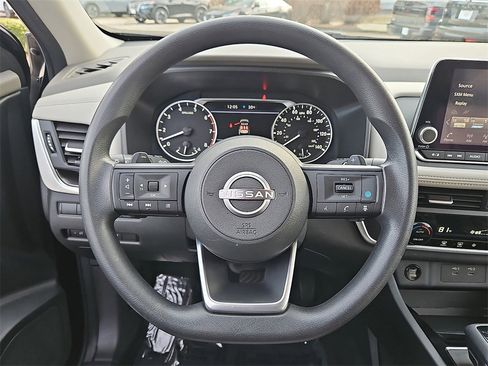 Certified 2024 Nissan Rogue SV image 18