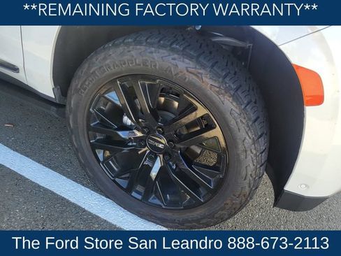Used 2023 GMC Yukon Denali Ultimate AWD/4WD image 5