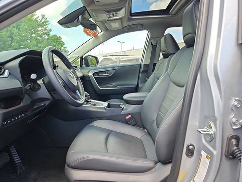Used 2024 Toyota RAV4 Limited w/ Advanced Technology Package AWD/4WD image 13