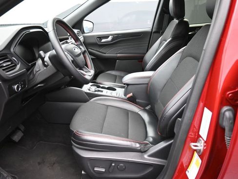 Used 2025 Ford Escape ST-Line image 21