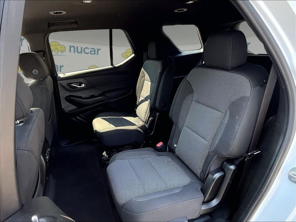 Used 2023 Chevrolet Traverse LT AWD/4WD image 15