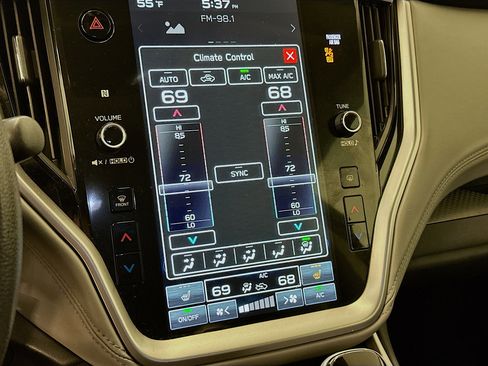 Used 2024 Subaru Outback Premium image 23