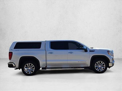 Used 2021 GMC Sierra 1500 SLT w/ SLT Premium Plus Package AWD/4WD image 4