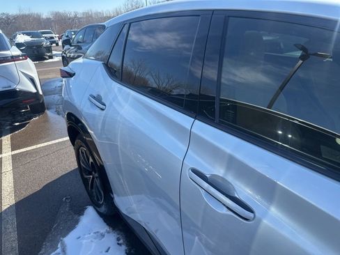 Certified 2023 Lexus RZ 450e Premium w/ Technology Package image 11