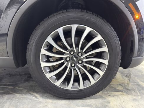 Used 2020 Lincoln Aviator Reserve w/ Equipment Group 201A image 34