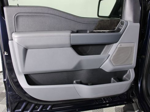 Used 2023 Ford F150 Lariat w/ Trailer Tow Package image 14