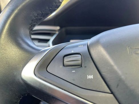 Used 2017 Tesla Model S 75 image 30
