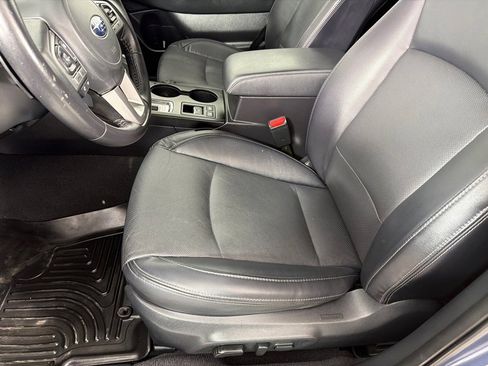 Used 2017 Subaru Outback 2.5i Limited image 10