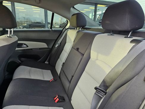 Used 2014 Chevrolet Cruze LS image 14